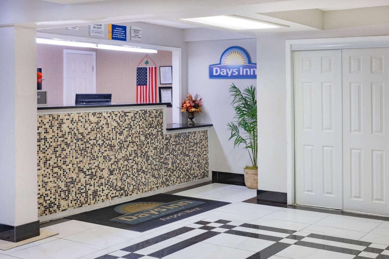 College Park Days Inn By Wyndham Hartsfield Jackson Atlanta Airport West מראה חיצוני תמונה