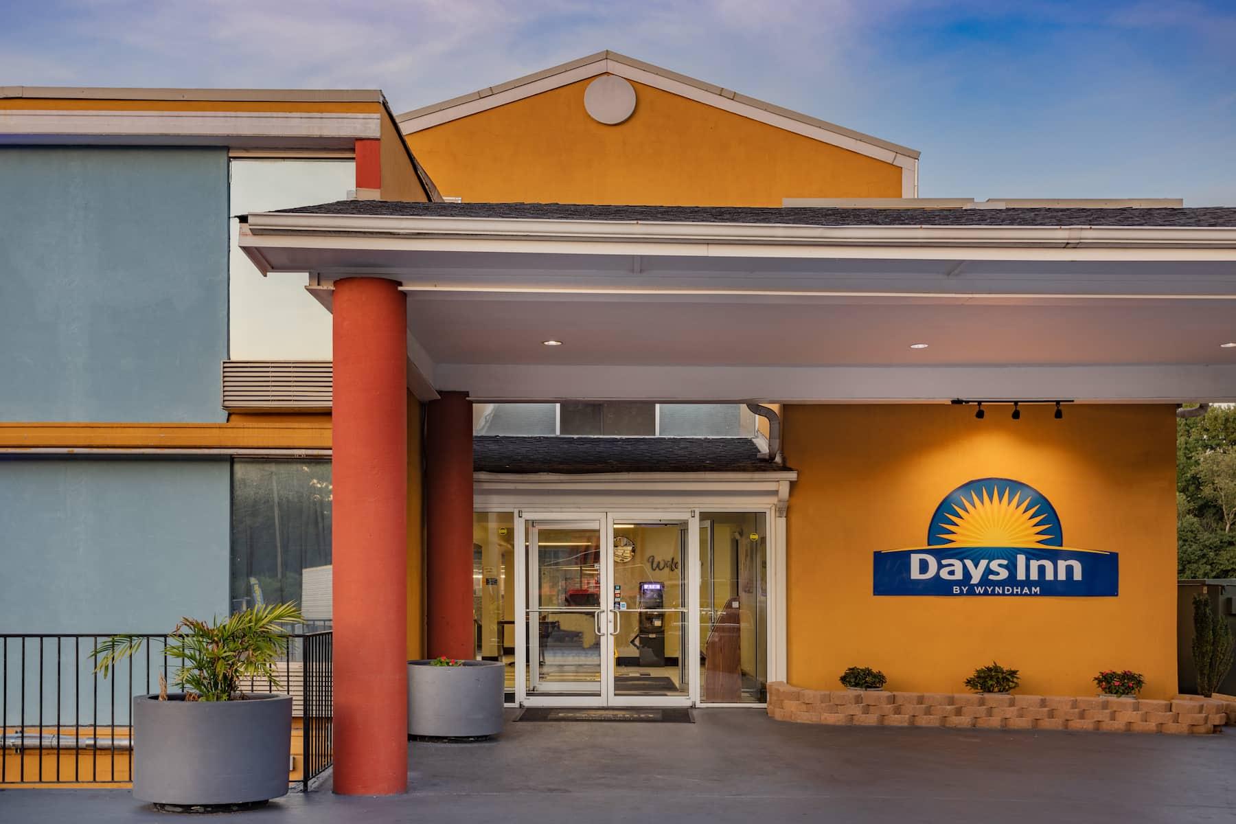 College Park Days Inn By Wyndham Hartsfield Jackson Atlanta Airport West מראה חיצוני תמונה