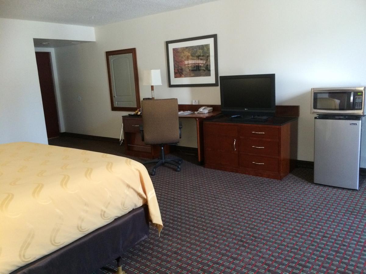 College Park Days Inn By Wyndham Hartsfield Jackson Atlanta Airport West מראה חיצוני תמונה