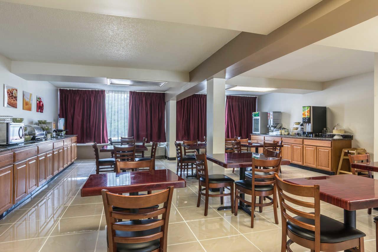 College Park Days Inn By Wyndham Hartsfield Jackson Atlanta Airport West מראה חיצוני תמונה