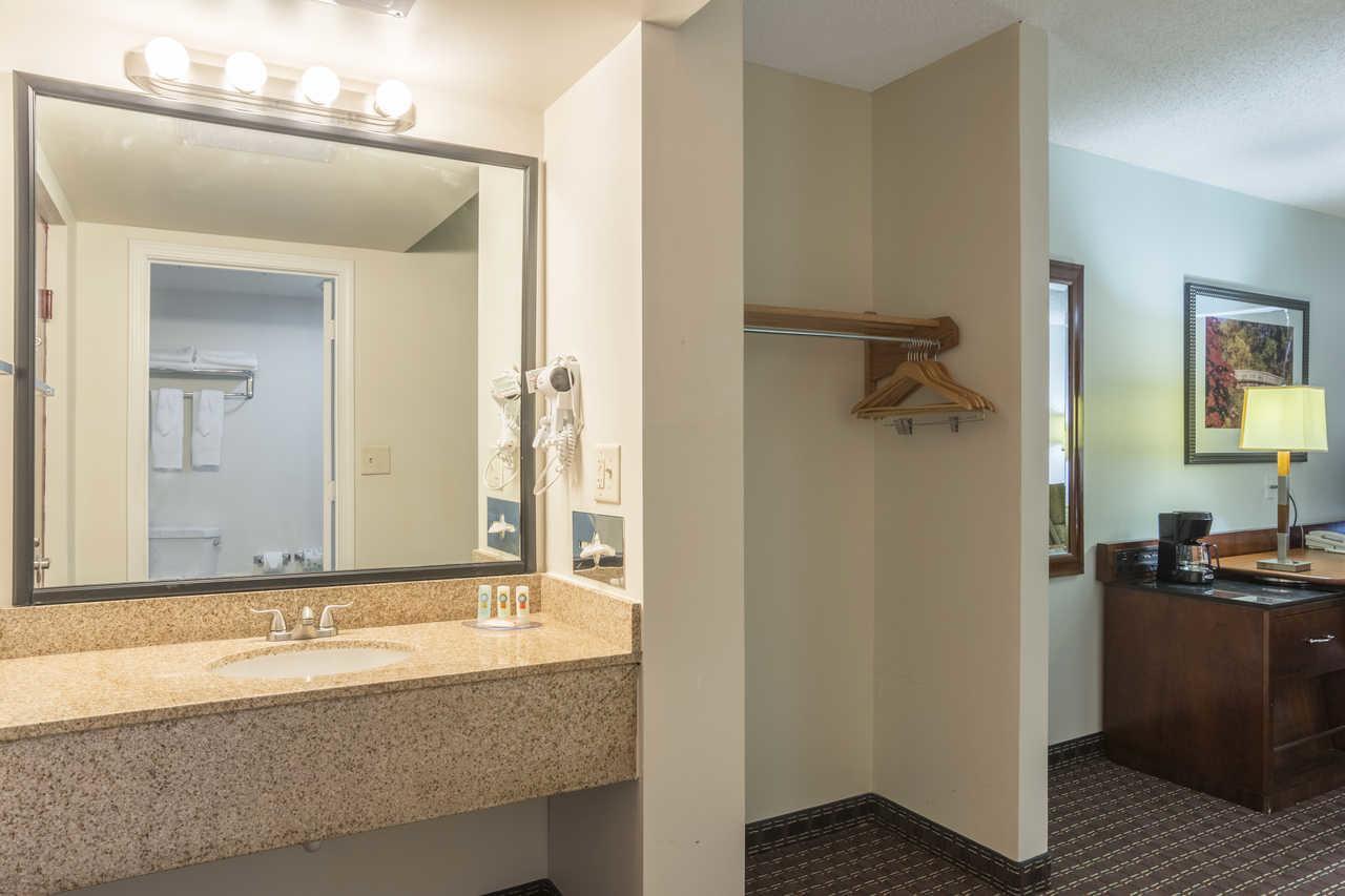College Park Days Inn By Wyndham Hartsfield Jackson Atlanta Airport West מראה חיצוני תמונה