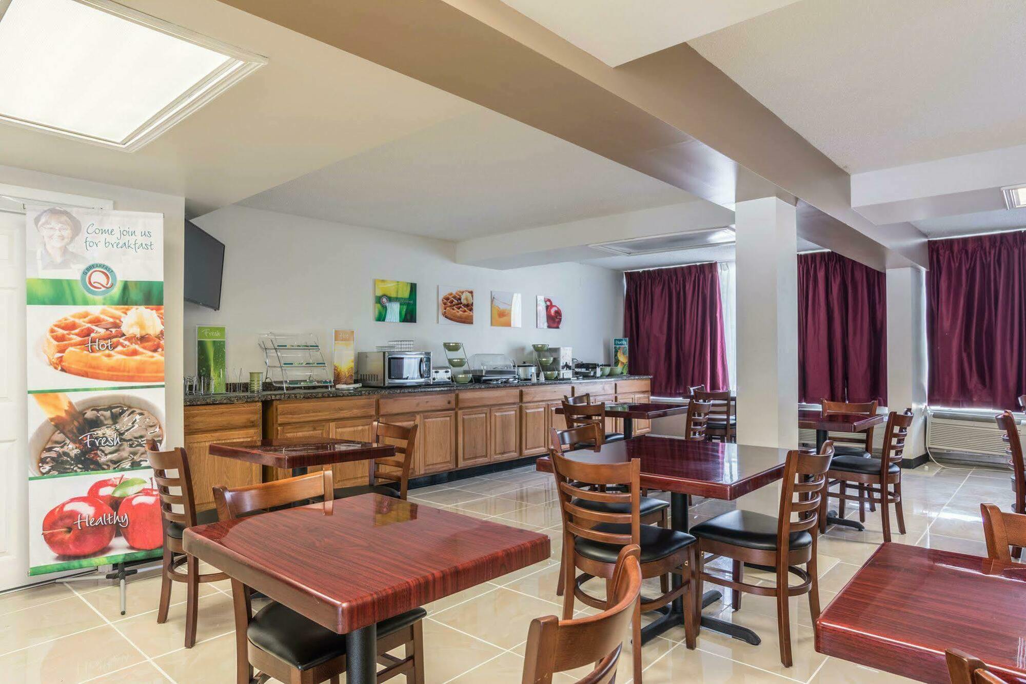 College Park Days Inn By Wyndham Hartsfield Jackson Atlanta Airport West מראה חיצוני תמונה