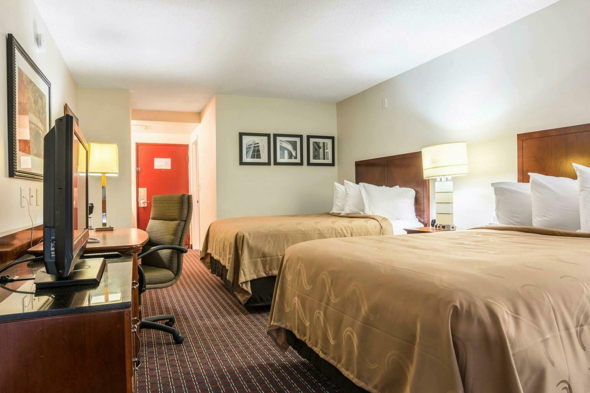 College Park Days Inn By Wyndham Hartsfield Jackson Atlanta Airport West מראה חיצוני תמונה