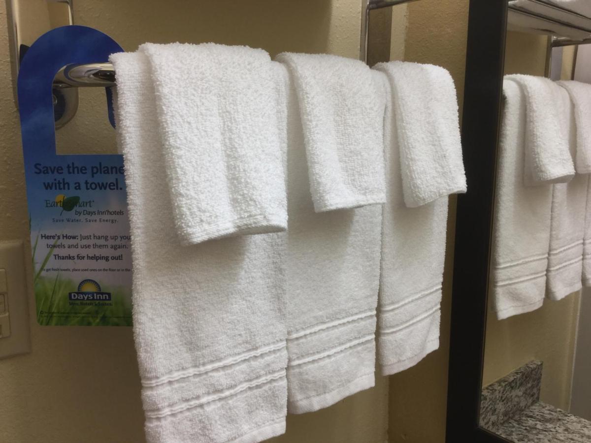 College Park Days Inn By Wyndham Hartsfield Jackson Atlanta Airport West מראה חיצוני תמונה